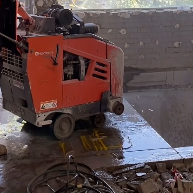 LIFT SHAFT CUT OUTS | Dream House Upgrades 
⚡️ @husqvarna_construction_au 

0477 444 474 • info@premiercc.com.au
#ConcreteCuttingMelbourne #SawCuttersMelbourne